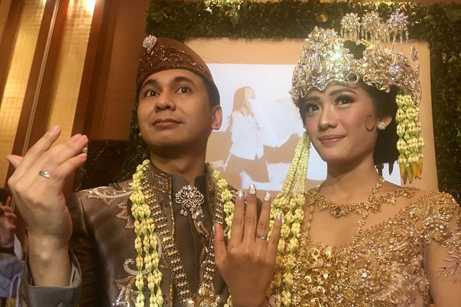 Raditya Dika Nikah - Adakan Pernikahan Di Hotel Bintang Lima Penjelasan