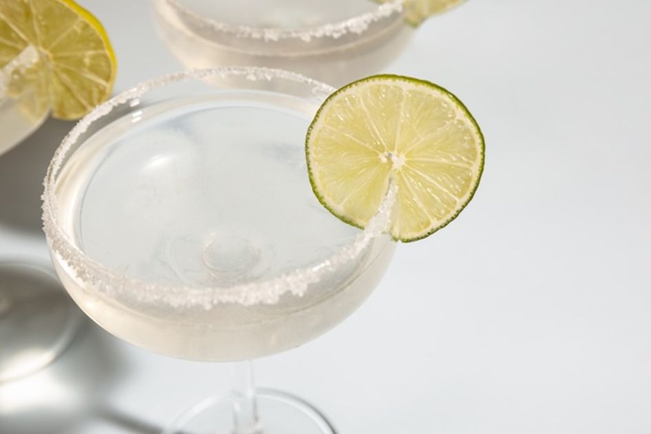 Minum Campuran Air Jeruk Nipis Dan Garam Setiap Hari Dan Nikmati 5 Manfaat Ini Bagi Tubuh Minum Campuran Air Jeruk Nipis Dan Garam Setiap Hari Dan Nikmati 5 Manfaat Ini Bagi Tubuh