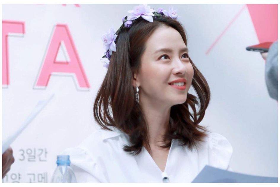 Dulu Hanya Pegawai Kafe Kini Jadi Artis Terkenal Inilah Arti Nama Song Ji Hyo Yang Cerminkan Kepribadiannya