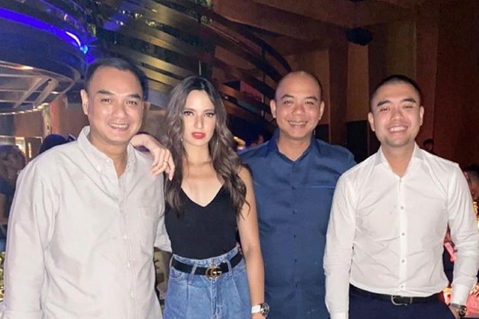 Kariernya Tak Kalah Mentereng Ketimbang Adik Iparnya Yang Anak Konglomerat Inilah 4 Kakak Tiri Nia Ramadhani Kariernya Tak Kalah Mentereng Ketimbang Adik Iparnya Yang Anak Konglomerat Inilah 4 Kakak Tiri Nia Ramadhani