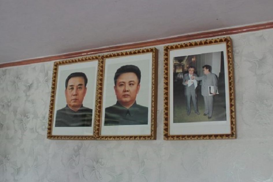 Gegara Lupa Ambil Lukisan Foto Kim Jong Un Saat Rumahnya Kebakaran Dan Pilih Selamatkan Anak Anaknya Ibu Di Korut Ini Dipenjara Begini Akhir Nasibnya