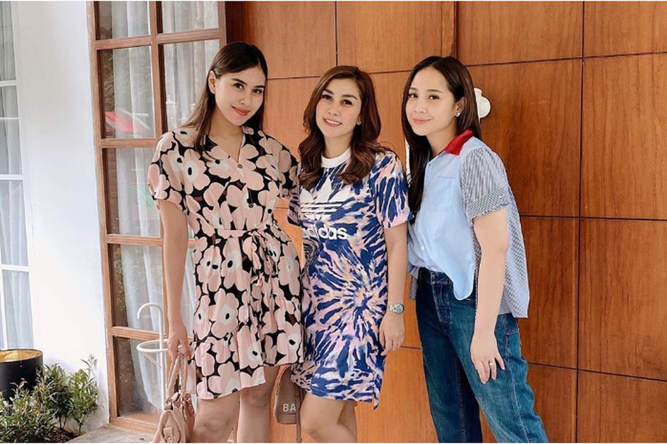 Sempat Disebut Numpang Hidup Dengan Raffi Ahmad Nisya Ahmad Dan Syahnaz Sadiqah Buktikan Bisa Beli Rumah Baru