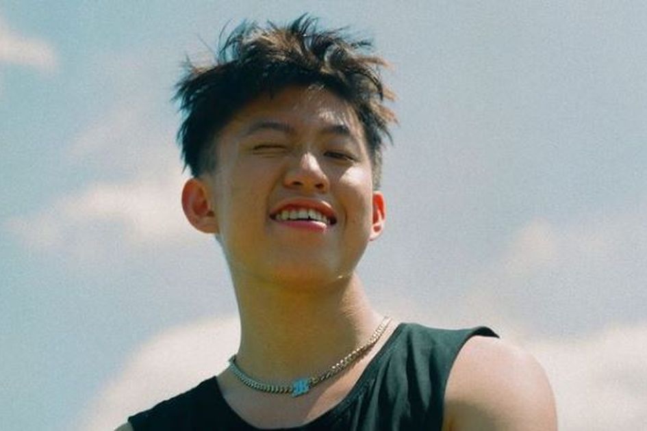 Melancong Dari Indonesia Ke Amerika Serikat Hingga Diakui Dunia Dan Ukir Sejarah Inilah Arti Nama Rich Brian Si Rapper Jenius Asal Jakarta