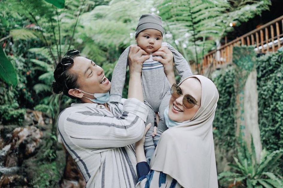Soal Anak Keduanya Bersama Cut Meyriska Roger Danuarta Kita Gak Menolak Dan Tidak Merencanakan