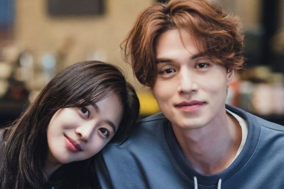 Dekat Di Drama Tale Of The Nine Tailed Jo Bo Ah Ungkap Karakter Asli Lee Dong Wook Saat Di Lokasi Syuting Terkadang Cengeng Dan Aneh Tapi Dia Penyayang