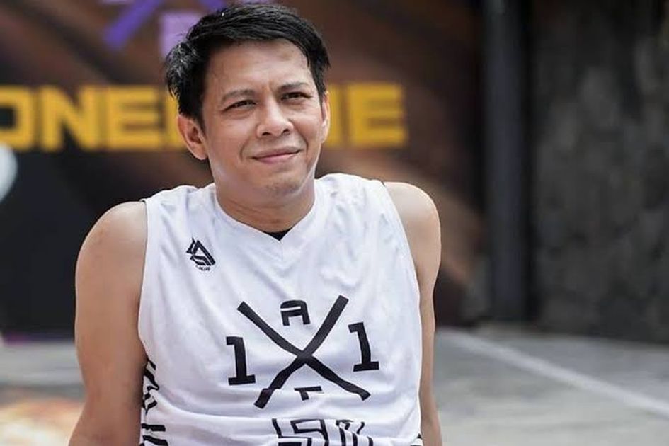 Gara-gara Kepergok Dipeluk Erat dan Tidur Seranjang dengan Ariel Noah