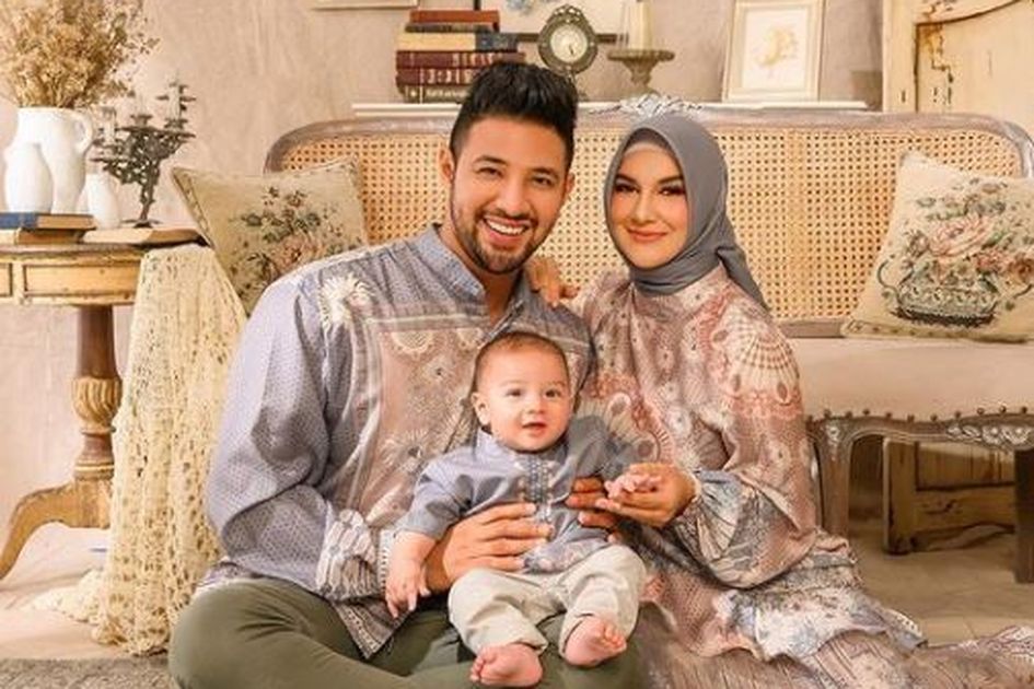 Tren Baju Lebaran 2021 4 Rekomendasi Online Shop Yang Keluarkan Koleksi Baju Muslim 2021 Dengan Bahan Sutra Yang Lembut