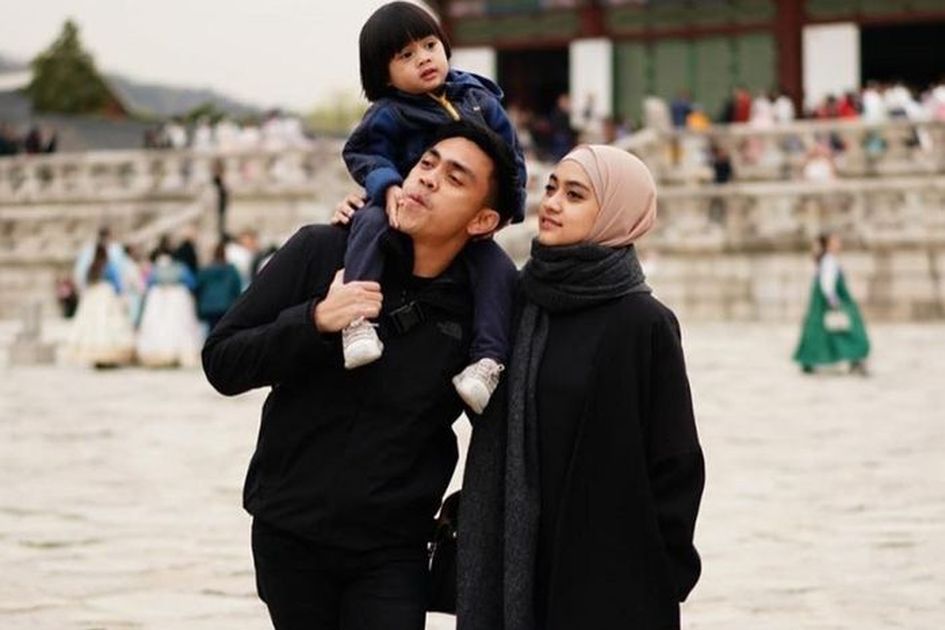 6 Tahun Hidup Adem Ayem Hingga Kerap Dijadikan Pasangan Favorit Warganet Ditto Percussion Puji Sang Istri Setinggi Langit Netizen Respek Tapi Lebih Ke Kasihan 6 Tahun Hidup Adem Ayem Hingga Kerap Dijadikan Pasangan Favorit Warganet Ditto Percussion Puji Sang Istri Setinggi Langit Netizen Respek Tapi Lebih Ke Kasihan
