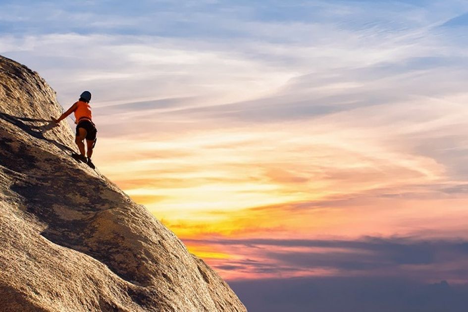 Pertanda Kesabaran Diuji Inilah Arti Mimpi Melihat Orang Jatuh Ke Jurang Yang Patut Diwaspadai