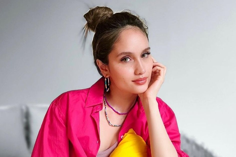 Happy Birthday Cinta Ini Arti Nama Cinta Laura Yang Genap Berusia 28 Tahun Pada 17 Agustus 2021