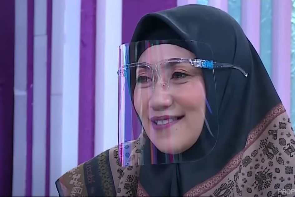 Nekat Nikah Dengan Pria Yang Dikenal Demen Poligami Istri Baru Kiwil Ngaku Geram Hingga Minta Cerai Gegara Sang Komedian Lakukan Ini Venti Saya Punya Prinsip Nekat Nikah Dengan Pria Yang Dikenal Demen Poligami Istri Baru Kiwil Ngaku Geram Hingga Minta Cerai Gegara Sang Komedian Lakukan Ini Venti Saya Punya Prinsip