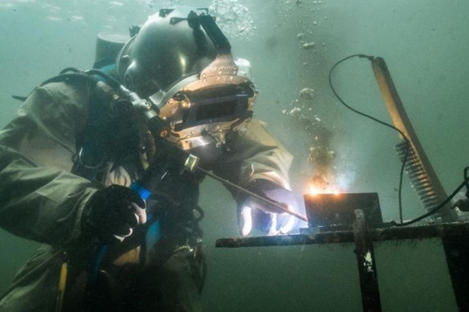 gaji-pekerjaan-welding-underwater-berapa-dan-bagaimana-cara-menjadi