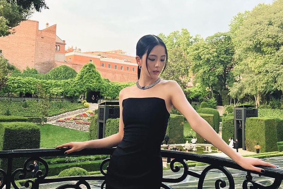 Jisoo BLACKPINK Hadiri Cartier Gala 