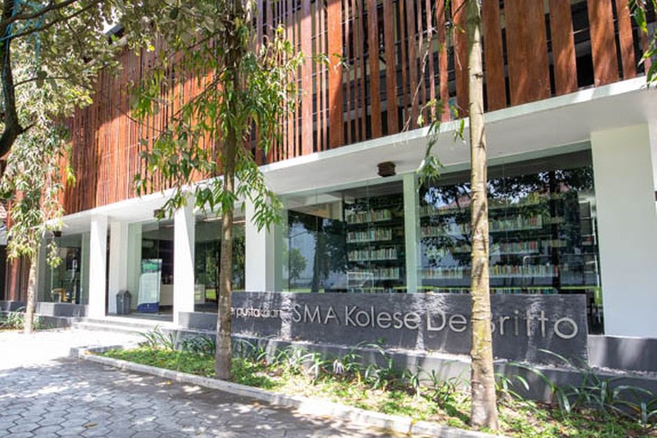 Berita Sma Kolese De Britto Terbaru Hari Ini Hai