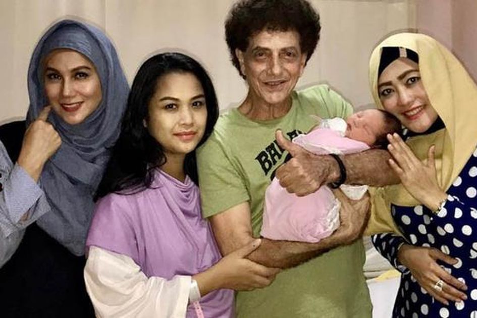 Setelah Mick Jagger Rocker Ahmad Albar Punya Anak Lagi