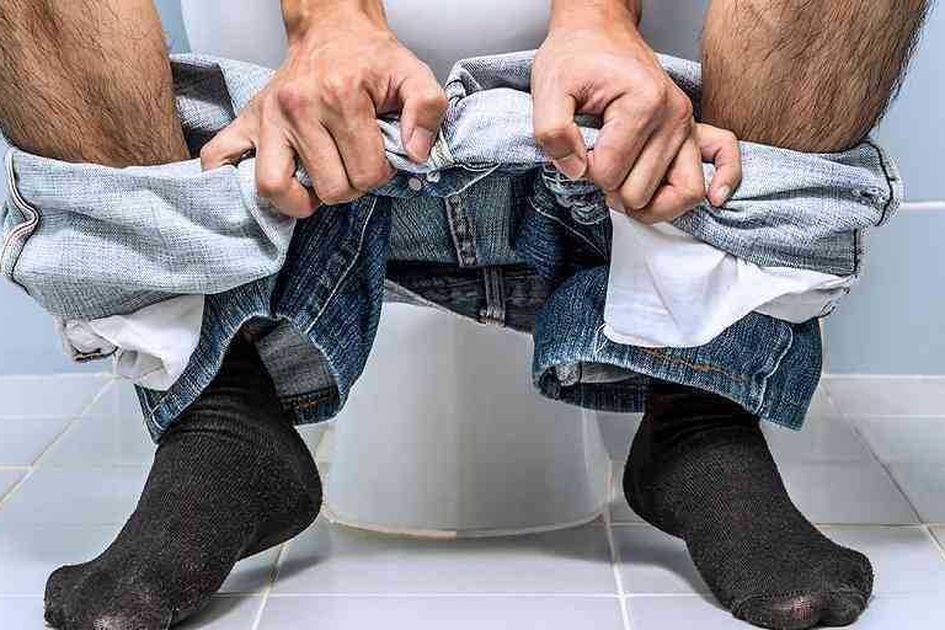 Viral Pria Tolak Buang Air Besar Selama 40 Hari Ini Pendapat Pakar Kesehatan