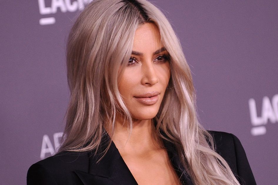 Kim Kardashian Berbagi Tips Menghapus Warna Cat Rambut Dalam 20 Menit Cocok Buat Kamu Yang Gampang Bosan Nih Semua Halaman Grid Kim Kardashian Berbagi Tips Menghapus Warna Cat Rambut Dalam 20 Menit Cocok Buat Kamu Yang Gampang Bosan Nih Semua Halaman Grid