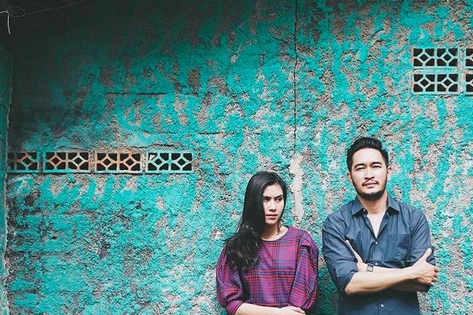 Foto Pre-Wedding Syahnaz Sadiqah Dan Jeje Govinda: Ada 2 Cowok Bawa Koper  Mewah Yang Bikin Salah Fokus!