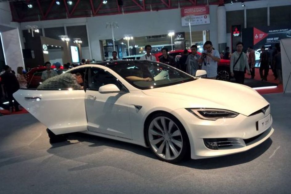 Harga tesla model s p100d deals
