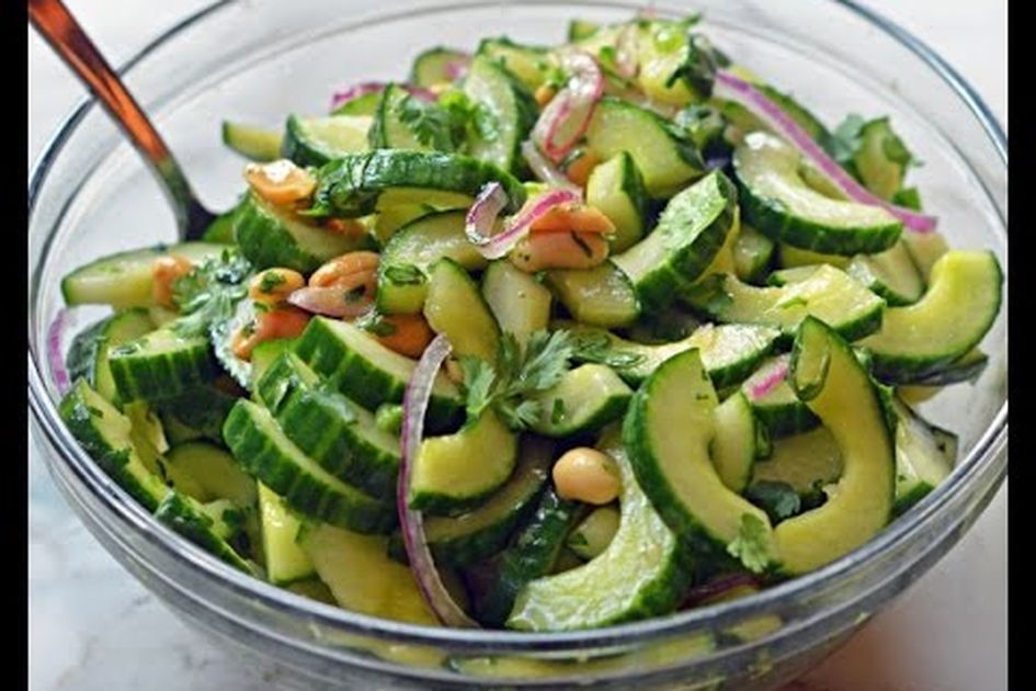 Hindari Stroke Dan Sakit Jantung Dengan Salad Mentimun Dan Bawang Putih