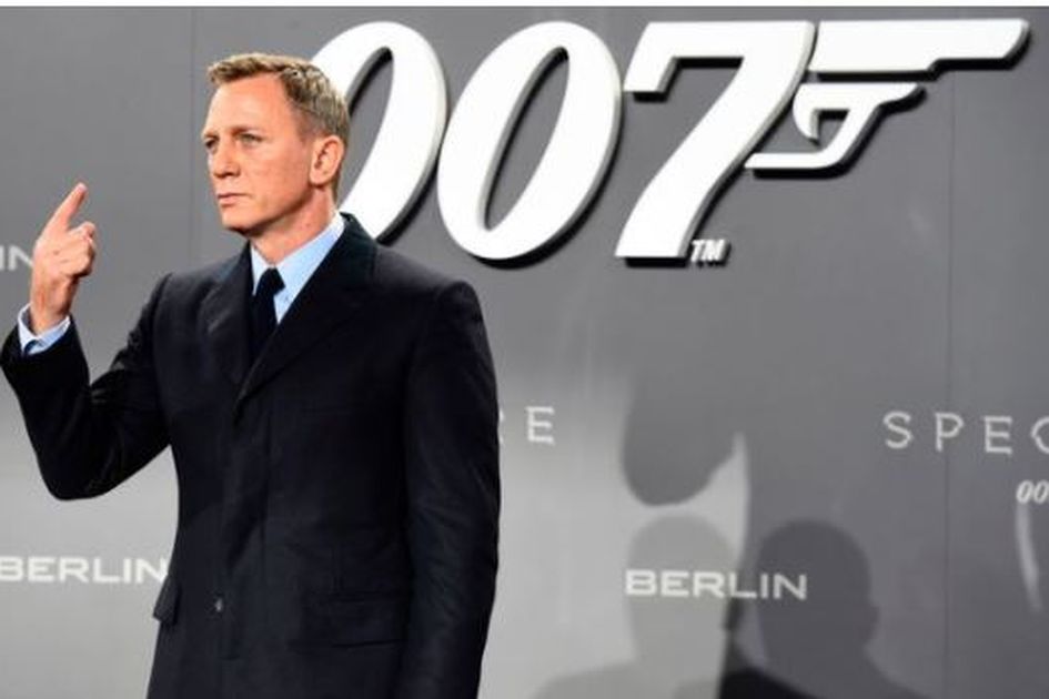 Daniel Craig Jadi James Bond 