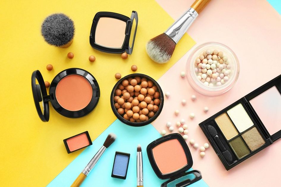 Tampil cantik hanya dengan produk makeup ini penasaran
