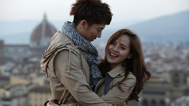 76 Koleksi Gambar Pasangan Artis Korea Romantis Gratis Terbaru