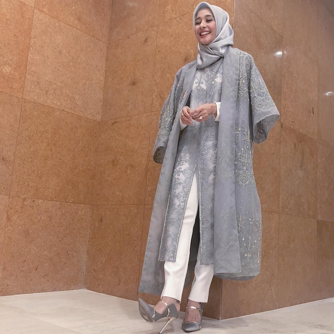 OOTD Fashion Hijab Laudya Cynthia Bella Dari Kasual Hingga Formal