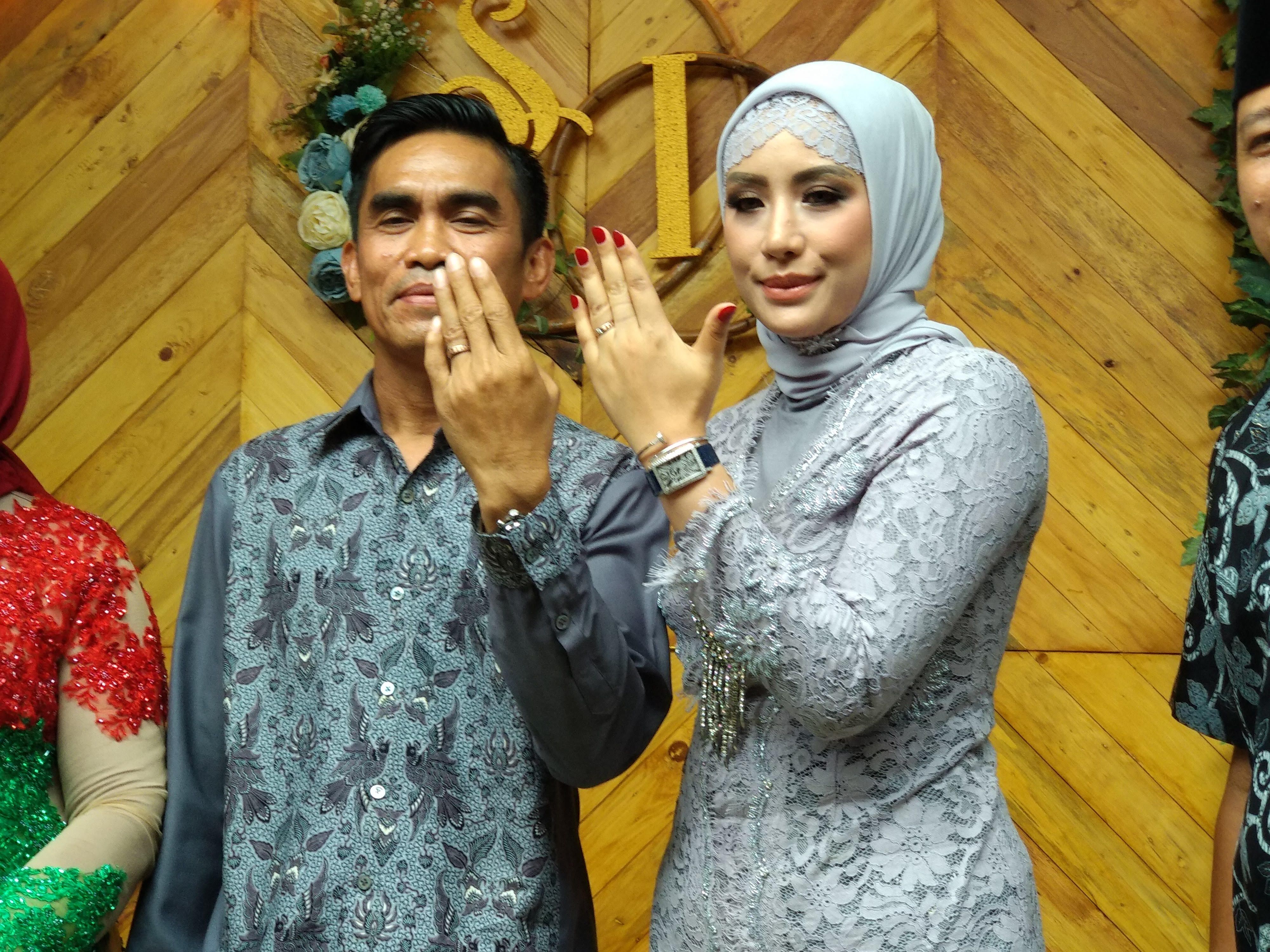 Shinta Bachir Sempat Terseret Kasus Prostitusi Begini Komentar Calon Suami Semua Halaman Grid ID