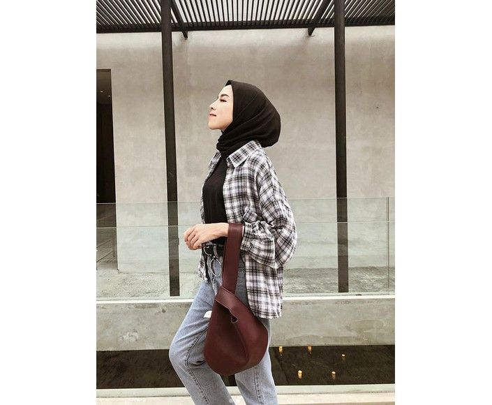 Kemeja Kotak Kotak Wanita Warna Biru Dongker - Kumpulan Model Kemeja