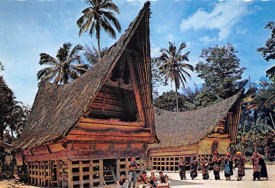 Mengunjungi Medan dan Menikmati Danau Toba Tempat Si Raja Batak ...