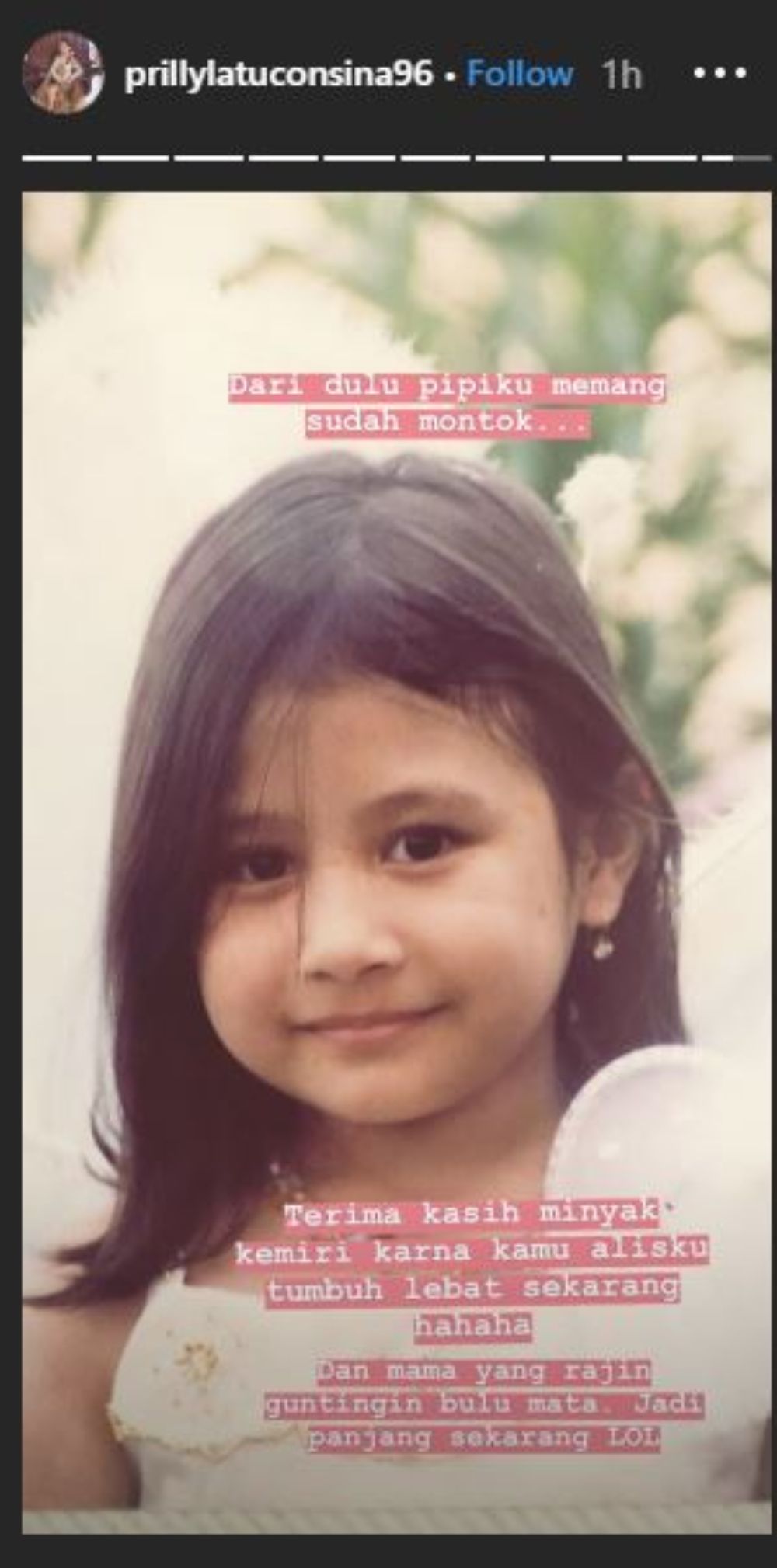Intip Foto Masa Kecil Prilly Latuconsina Sang Aktris Sebut Pipinya Sudah Montok dari Dulu Semua Halaman Grid ID