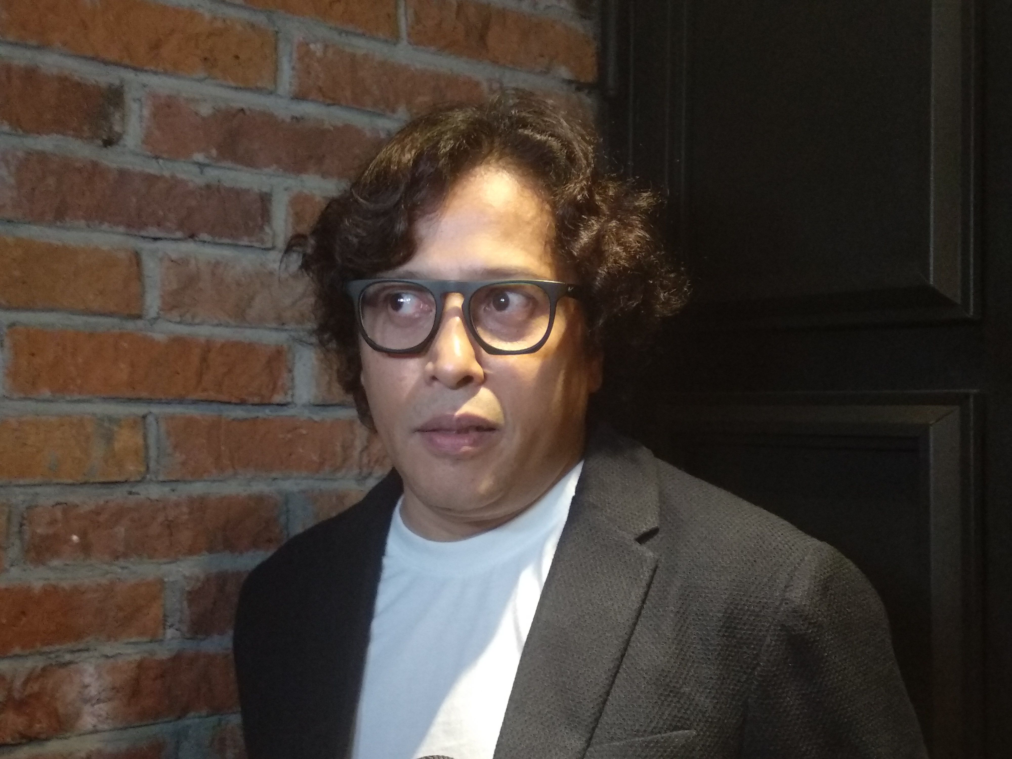 Berita Hubungan Artis Terbaru Hari Ini Jose Purnomo Enggan Berkomentar Soal Hubungannya Dengan Angel Karamoy