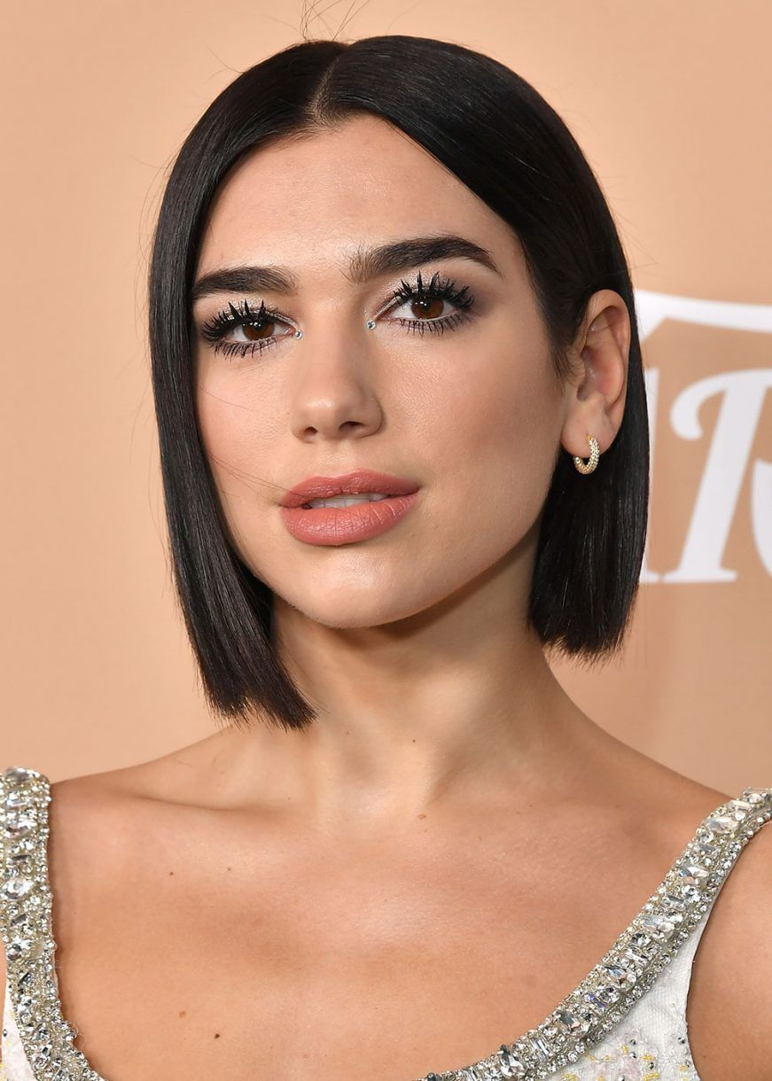 Mirip Gaya Rambut Pendek Syahrini Saat Jumpa Pers Dengan Artis