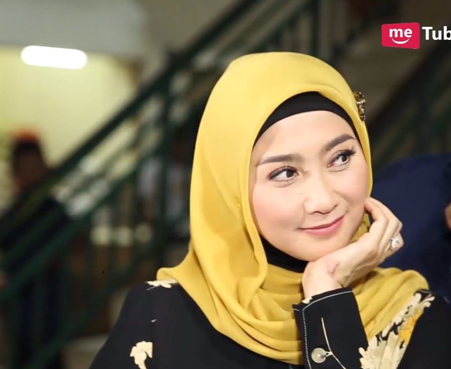 Geger Netizen Sebut Desy Ratnasari Sudah Nikah Lagi Usai Lihat Sebuah