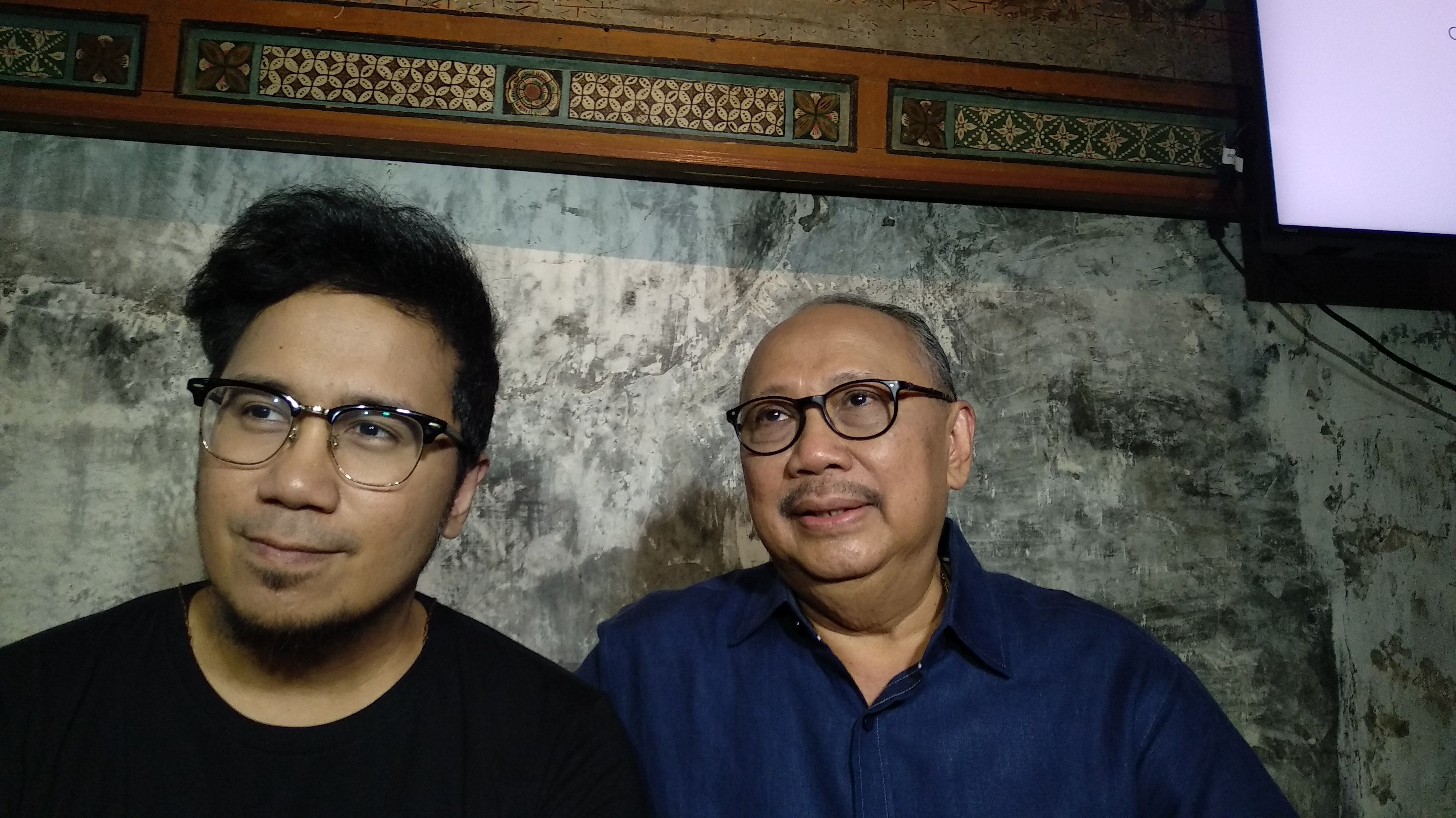 Nyanyikan Lagu Miliknya Bersama Adera Ebiet G Ade Malah Kesulitan Halaman 2 Grid ID