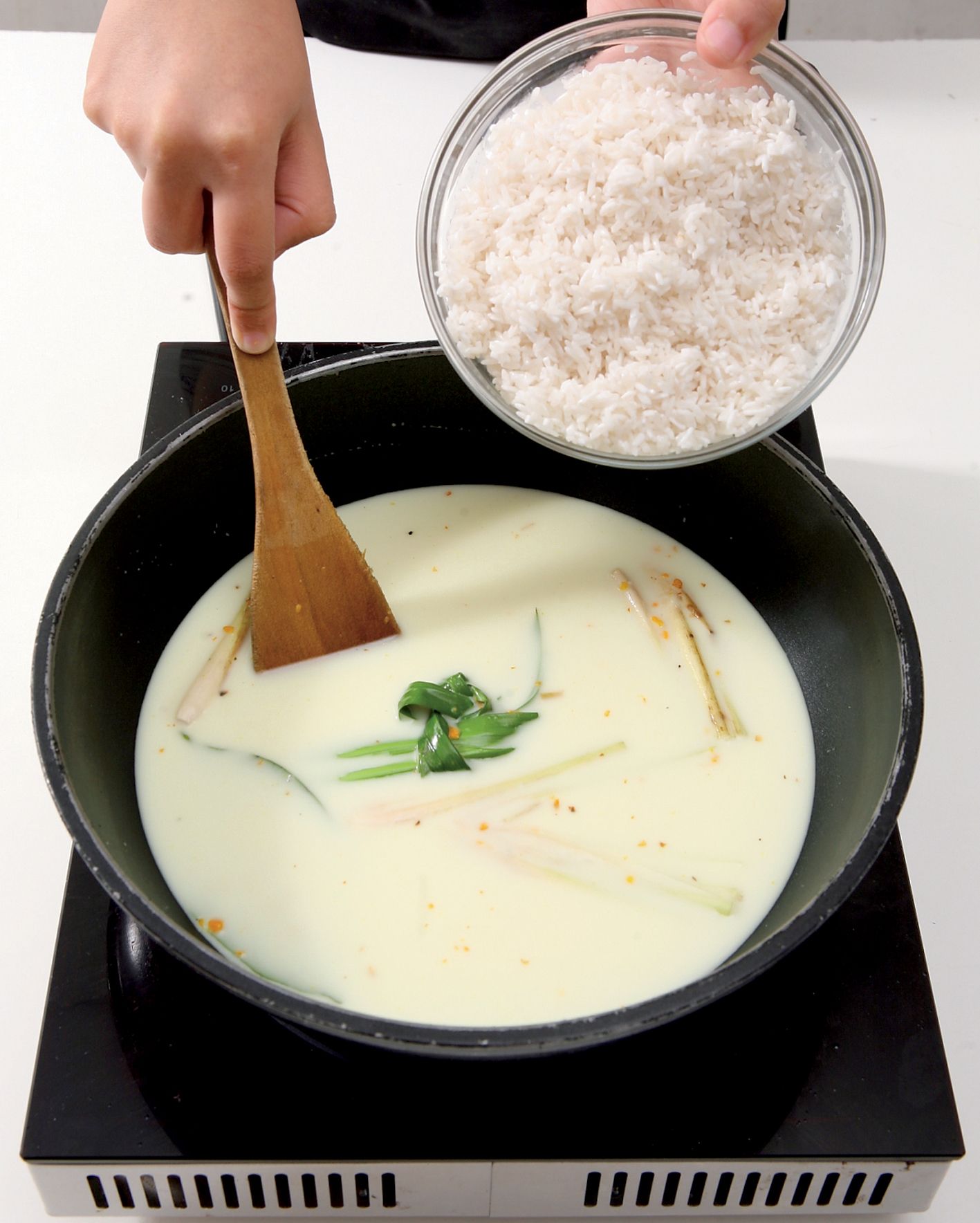 Tips Mengatasi Nasi Kurang Matang Ini Solusinya Untuk Nasi Yang Dimasak Kurang Matang Semua Halaman Sajian Sedap