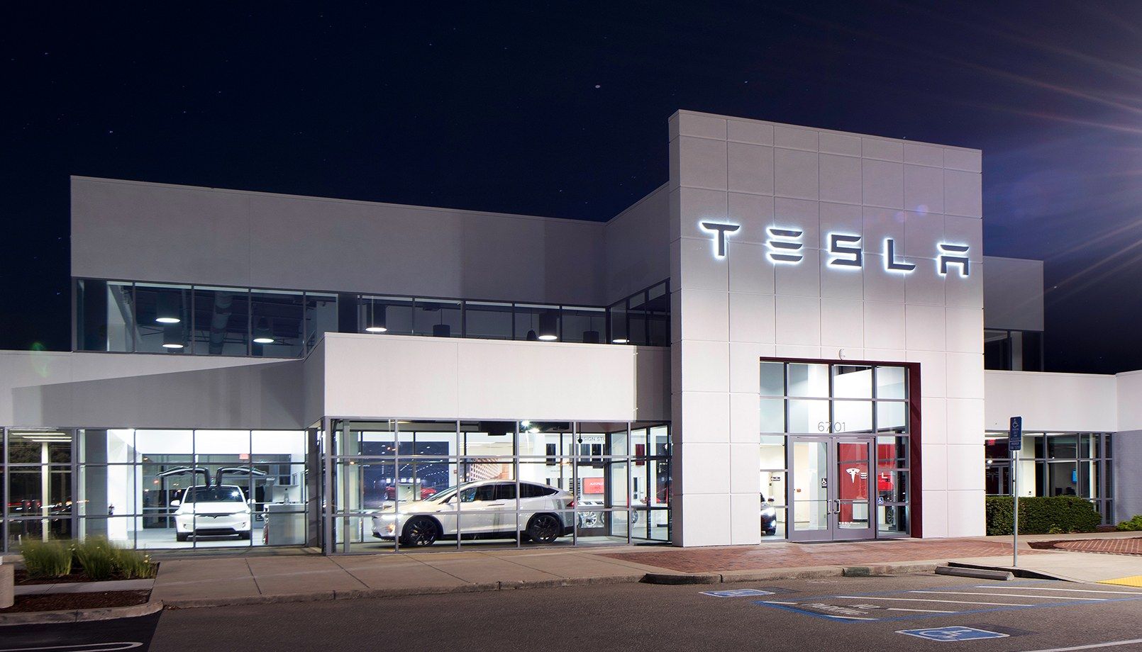 Terdampak Corona Tesla Potong Gaji Karyawan 10 30 Persen Selama Wfh Semua Halaman Nextren Grid Id