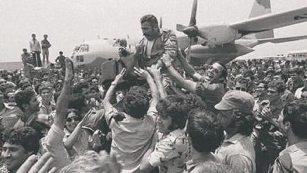 Dijuluki Pemakan Daging Manusia Siapakah Sebenarnya Diktator Idi Amin Yang Pernah Bikin Ratu Elizabeth Ii Tertawa Semua Halaman Fotokita