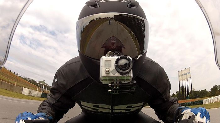 7 Posisi Tempat Mounting Action Camera Di Motor Matic Untuk Gopro