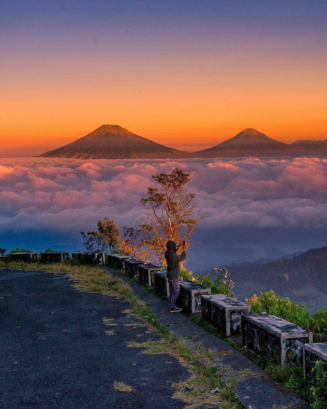 Sedang Viral! ini Dia 9 Lokasi Wisata Negeri di Atas Awan yang Sedang Viral! ini Dia 9 Lokasi Wisata Negeri di Atas Awan yang