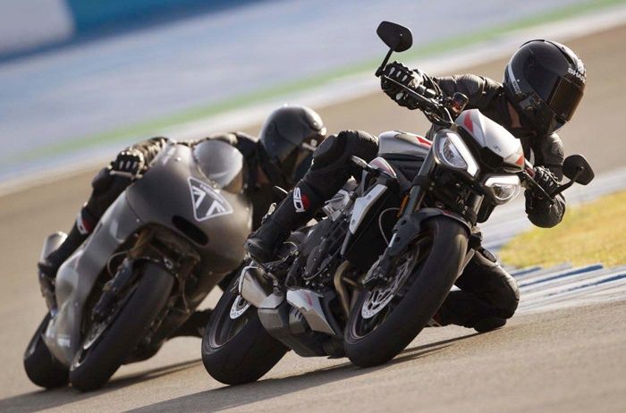 34+ Mesin Moto2 Triumph Background