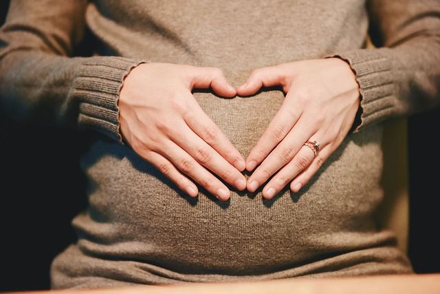 6 Makanan Yang Dipercaya Bisa Menguatkan Kandungan Ibu Hamil Wajib Coba Semua Halaman Nova