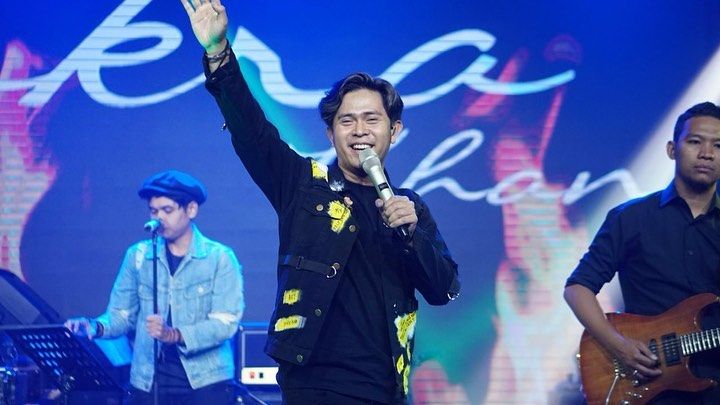 Lirik Dan Chord Gitar Sederhana Kekasih Bayangan Oleh Cakra Khan