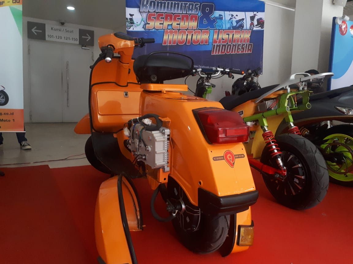 Hasil Karya Modifikasi Komunitas Penggemar Motor Listrik