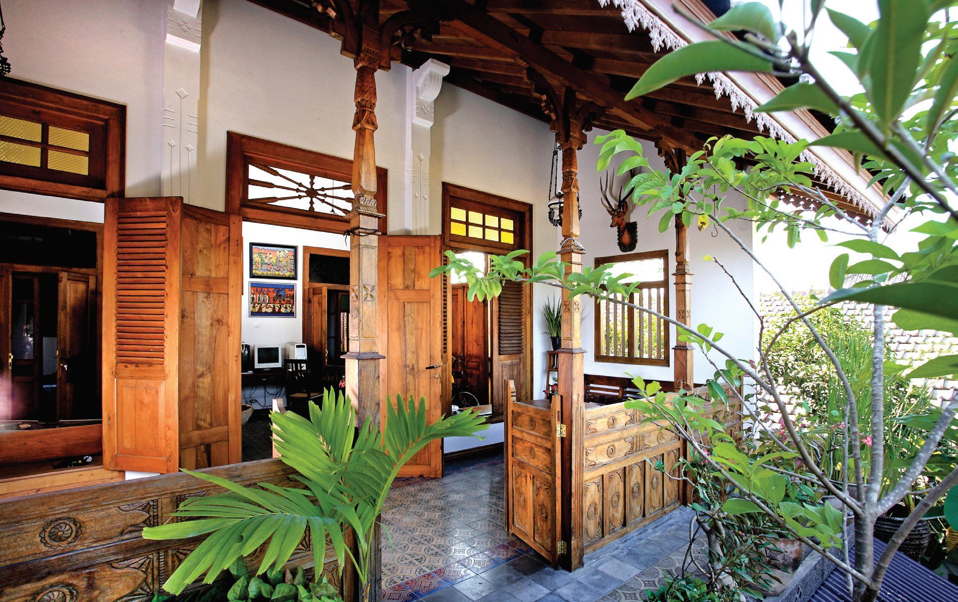 30+ Ragam Model Pintu Rumah Raffi Ahmad Terbaru - Desain Rumah