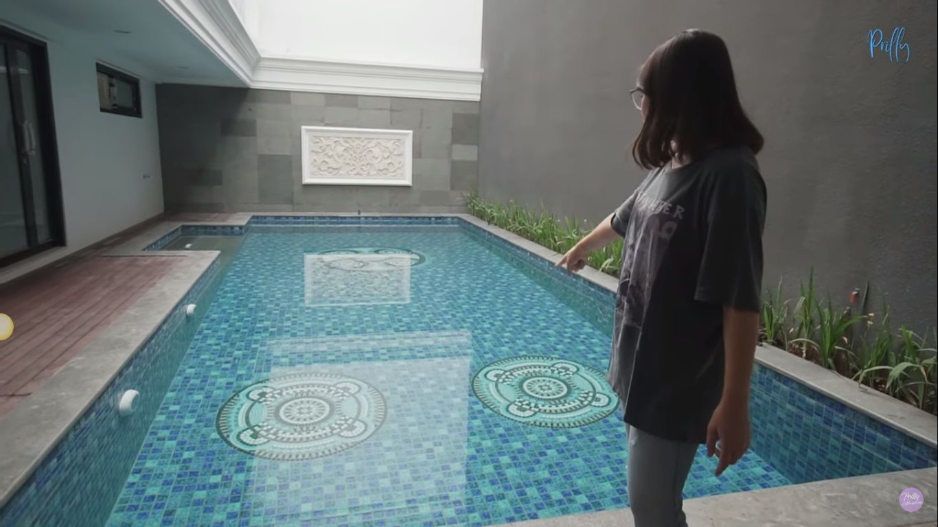 Sneak Peek Rumah Mewah Prilly Latuconsina Sneak Peek Rumah Mewah Prilly Latuconsina