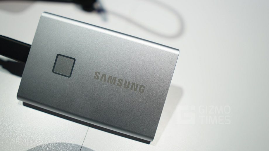 Samsung T7 Touch SSD External Dengan Keamanan Pemindai Sidik Jari Samsung Luncurkan SSD T7 Touch dengan Fitur Pemindai Sidik Jari - Info Komputer