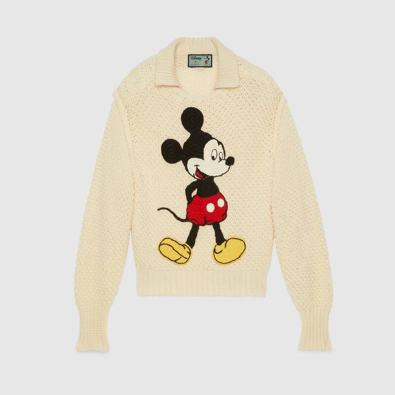 Koleksi Terbatas dan Mahal! Luna Maya Makin Terlihat Tajir Kala Pakai  Sweater dan Tas Gucci Gambar Mickey Mouse di Tokyo - Semua Halaman - Stylo