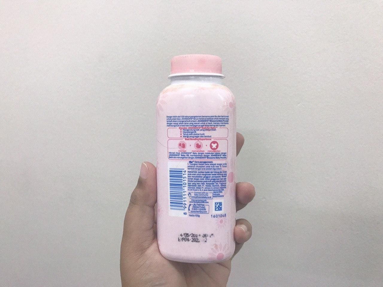 Manfaat Bedak Johnson Untuk Wajah